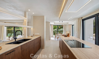 Instapklare, eigentijds-mediterrane nieuwe luxevilla te koop in een golfwijk van Marbella - Benahavis 798718 