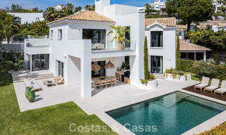 Instapklare, eigentijds-mediterrane nieuwe luxevilla te koop in een golfwijk van Marbella - Benahavis 798736 