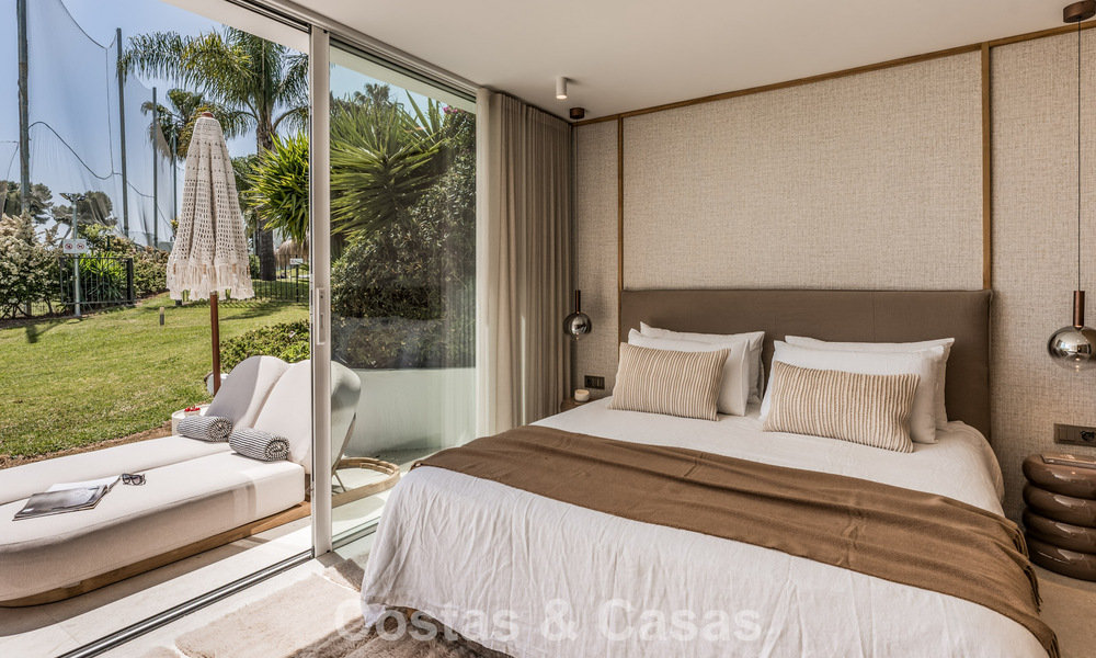 Stijlvol gemoderniseerd appartement te koop, eerstelijns Aloha Golf in Nueva Andalucia, Marbella 798769