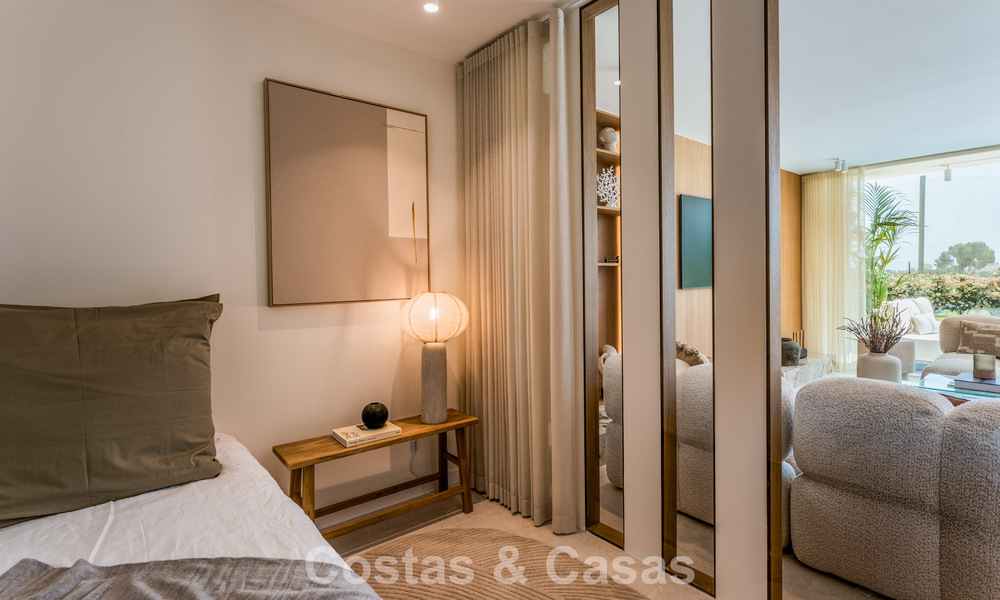 Stijlvol gemoderniseerd appartement te koop, eerstelijns Aloha Golf in Nueva Andalucia, Marbella 798784