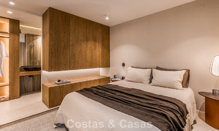 Stijlvol gemoderniseerd appartement te koop, eerstelijns Aloha Golf in Nueva Andalucia, Marbella 798790 