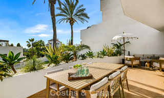 Instapklaar en eigentijds volledig gerenoveerd appartement te koop in Nueva Andalucia, Marbella 798891 