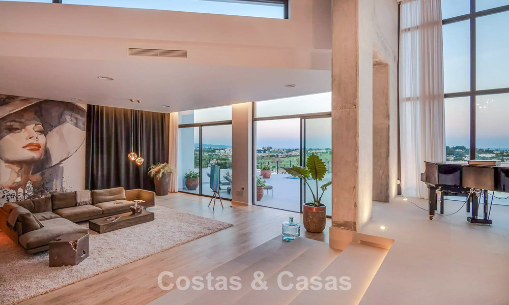 Geavanceerde luxevilla met panoramisch zeezicht te koop in de heuvels van Marbella - Benahavis 798928