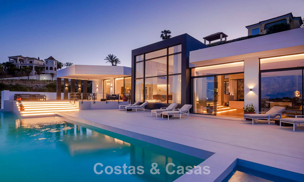 Geavanceerde luxevilla met panoramisch zeezicht te koop in de heuvels van Marbella - Benahavis 798945