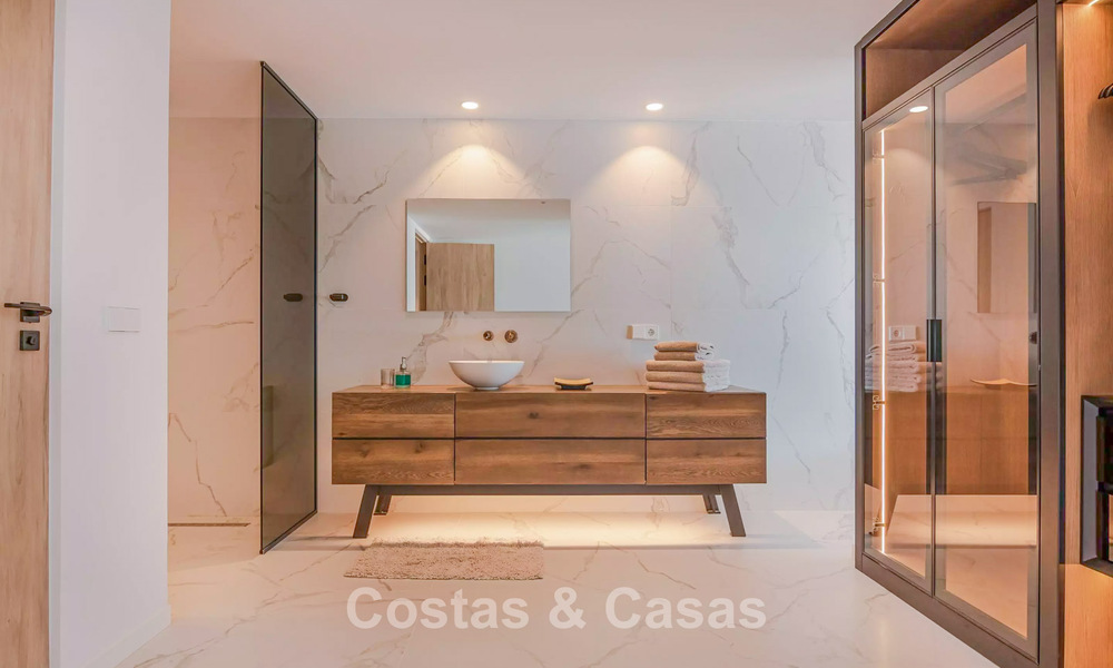 Geavanceerde luxevilla met panoramisch zeezicht te koop in de heuvels van Marbella - Benahavis 798961