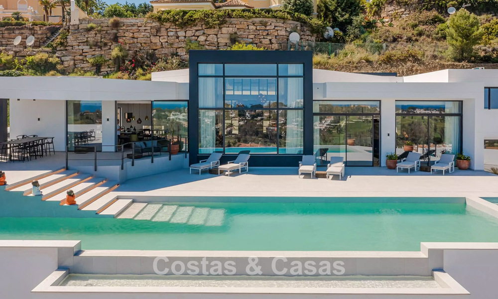 Geavanceerde luxevilla met panoramisch zeezicht te koop in de heuvels van Marbella - Benahavis 798972