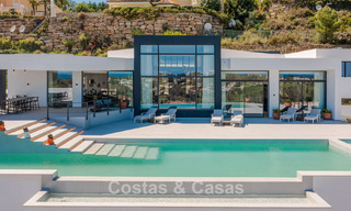 Geavanceerde luxevilla met panoramisch zeezicht te koop in de heuvels van Marbella - Benahavis 798972 