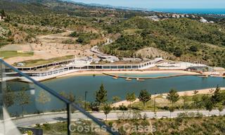 Luxe designervilla met panoramisch zeezicht te koop in een gated golfresort in Marbella - Benahavis 799054 