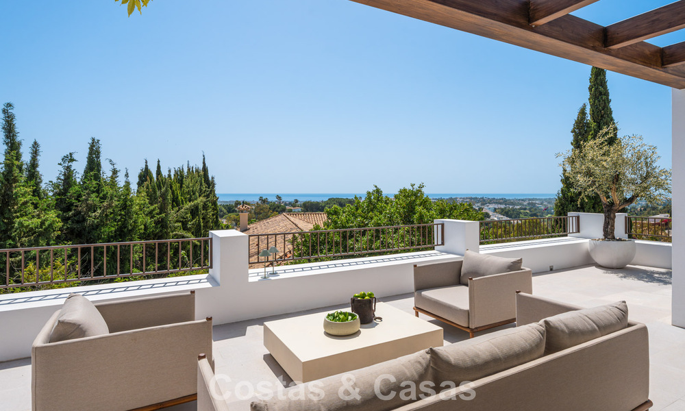 Royale villa in een eigentijdse, Mediterrane bouwstijl te koop in een afgeschermde urbanisatie in Marbella - Benahavis 799076