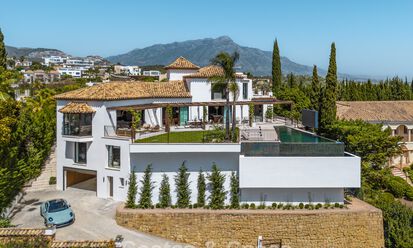 Royale villa in een eigentijdse, Mediterrane bouwstijl te koop in een afgeschermde urbanisatie in Marbella - Benahavis 799094