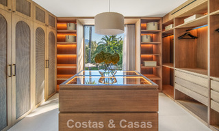 Instapklare, hedendaagse Mediterrane villa te koop grenzend aan de golfbaan van Las Brisas in Nueva Andalucia, Marbella 799103 
