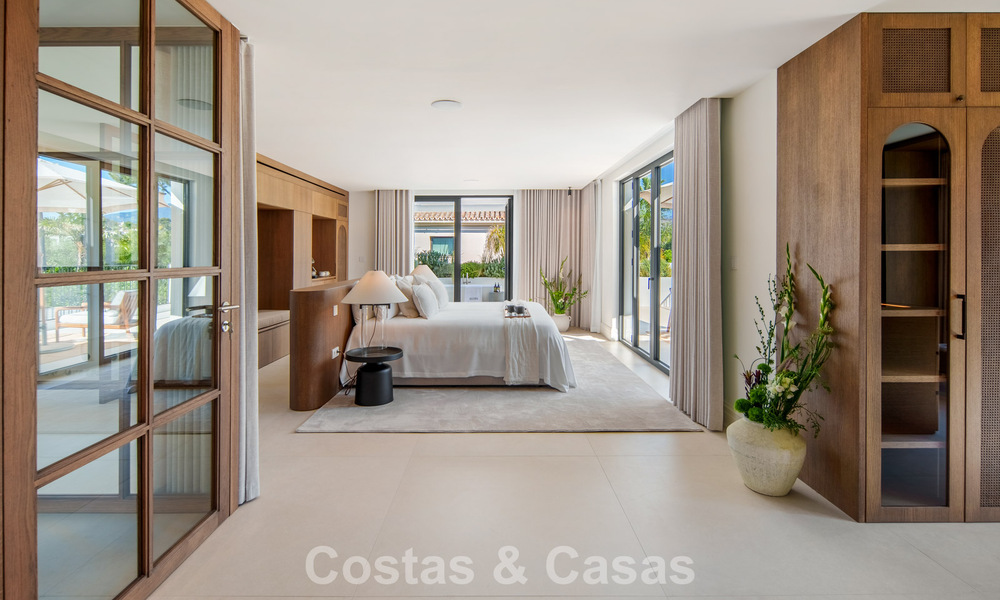 Instapklare, hedendaagse Mediterrane villa te koop grenzend aan de golfbaan van Las Brisas in Nueva Andalucia, Marbella 799106