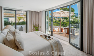 Instapklare, hedendaagse Mediterrane villa te koop grenzend aan de golfbaan van Las Brisas in Nueva Andalucia, Marbella 799117 