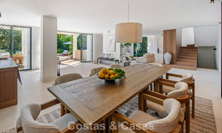 Instapklare, hedendaagse Mediterrane villa te koop grenzend aan de golfbaan van Las Brisas in Nueva Andalucia, Marbella 799133 