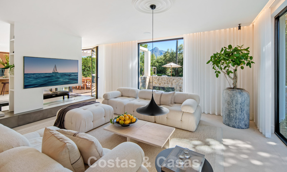 Instapklare, hedendaagse Mediterrane villa te koop grenzend aan de golfbaan van Las Brisas in Nueva Andalucia, Marbella 799140