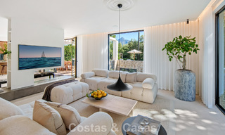 Instapklare, hedendaagse Mediterrane villa te koop grenzend aan de golfbaan van Las Brisas in Nueva Andalucia, Marbella 799140 