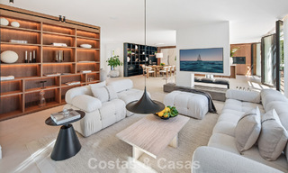 Instapklare, hedendaagse Mediterrane villa te koop grenzend aan de golfbaan van Las Brisas in Nueva Andalucia, Marbella 799141 