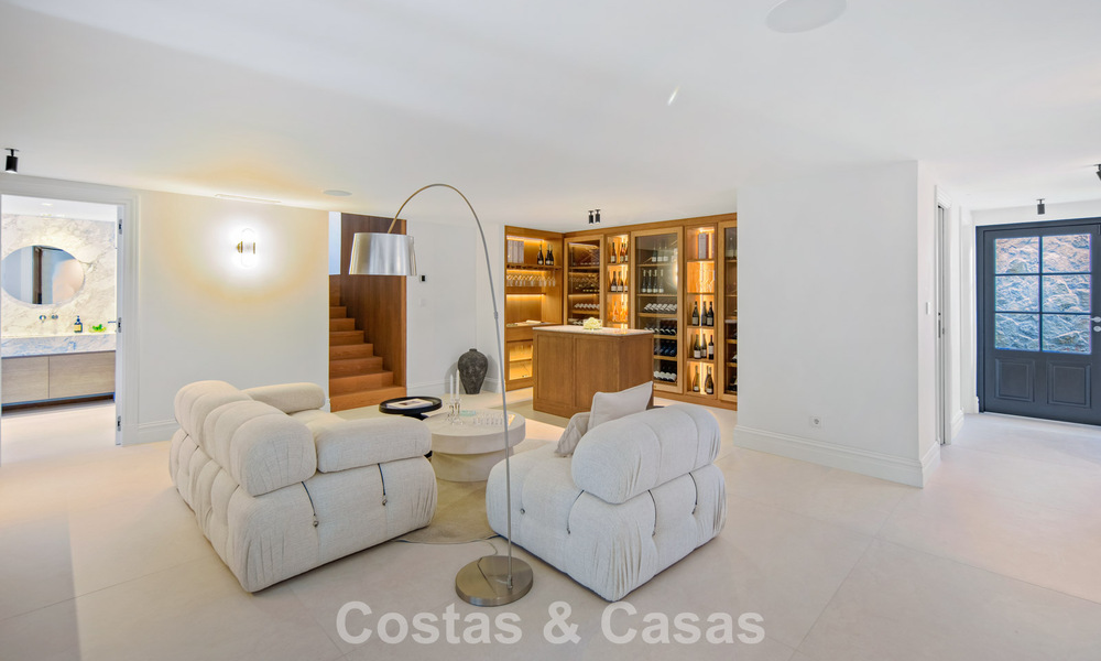 Instapklare, hedendaagse Mediterrane villa te koop grenzend aan de golfbaan van Las Brisas in Nueva Andalucia, Marbella 799151