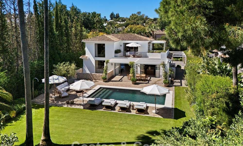Instapklare, hedendaagse Mediterrane villa te koop grenzend aan de golfbaan van Las Brisas in Nueva Andalucia, Marbella 799182
