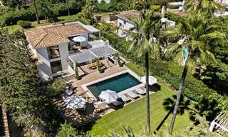 Instapklare, hedendaagse Mediterrane villa te koop grenzend aan de golfbaan van Las Brisas in Nueva Andalucia, Marbella 799183 