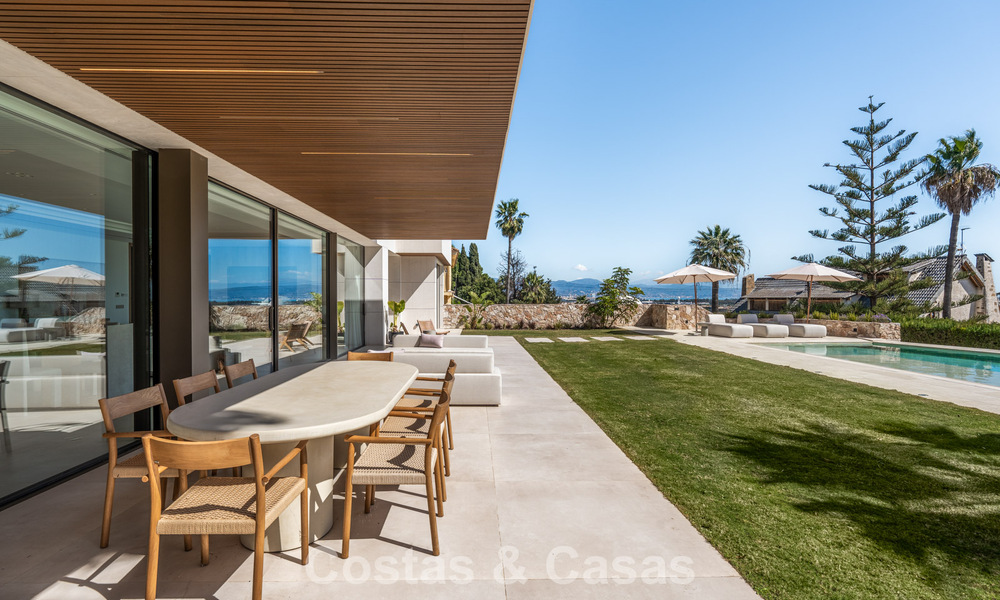 Moderne luxevilla met adembenemend zeezicht te koop vlakbij Malaga West, Costa del Sol 799422