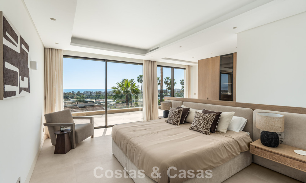 Moderne luxevilla met adembenemend zeezicht te koop vlakbij Malaga West, Costa del Sol 799434