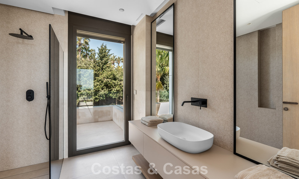 Moderne luxevilla met adembenemend zeezicht te koop vlakbij Malaga West, Costa del Sol 799435