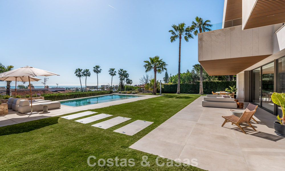 Moderne luxevilla met adembenemend zeezicht te koop vlakbij Malaga West, Costa del Sol 799444