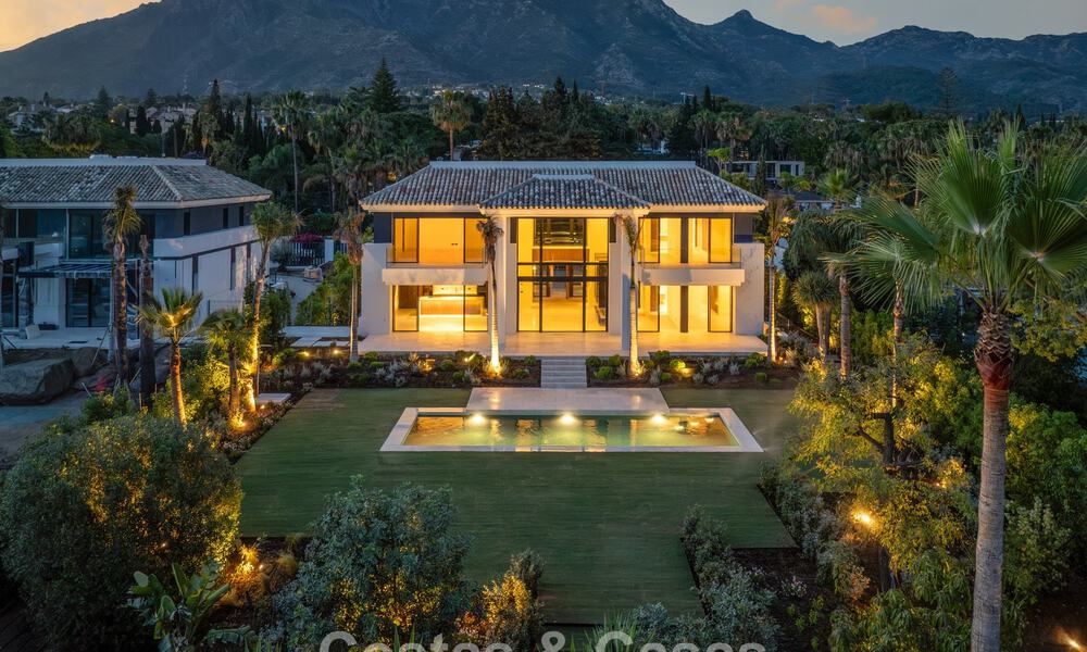 Nieuwe, moderne, architectonische villa met adembenemend zeezicht te koop op Marbella’s Golden Mile 799287