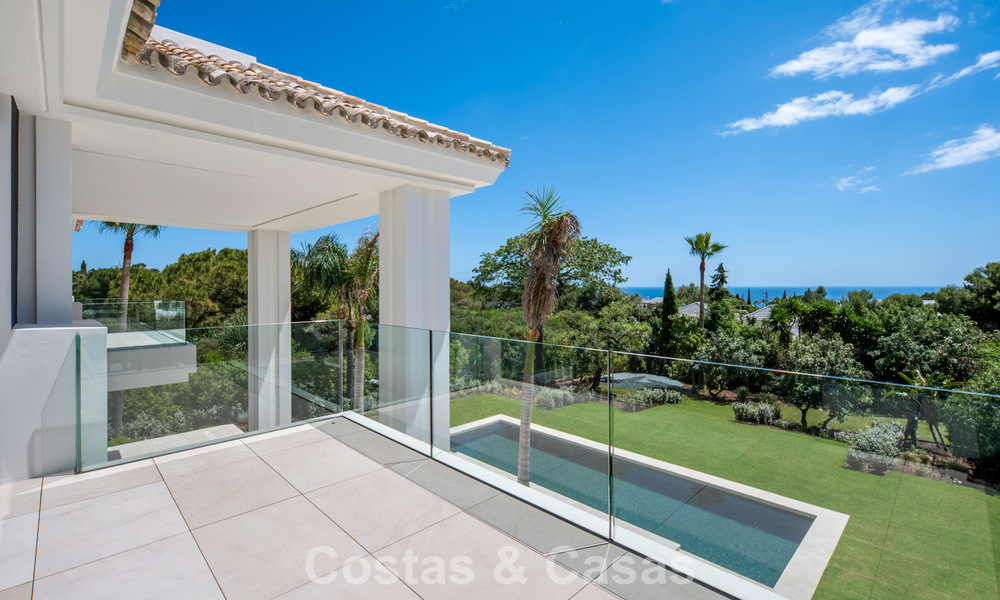 Nieuwe, moderne, architectonische villa met adembenemend zeezicht te koop op Marbella’s Golden Mile 799290