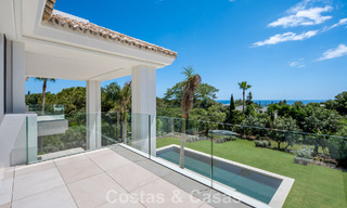 Nieuwe, moderne, architectonische villa met adembenemend zeezicht te koop op Marbella’s Golden Mile 799290 