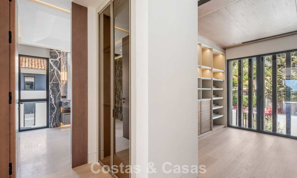 Nieuwe, moderne, architectonische villa met adembenemend zeezicht te koop op Marbella’s Golden Mile 799293