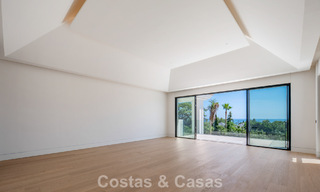Nieuwe, moderne, architectonische villa met adembenemend zeezicht te koop op Marbella’s Golden Mile 799345 