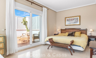 Tijdloze Spaanse luxevilla met grote tuin en zwembad te koop in de heuvels van Marbella - Benahavis 799388 