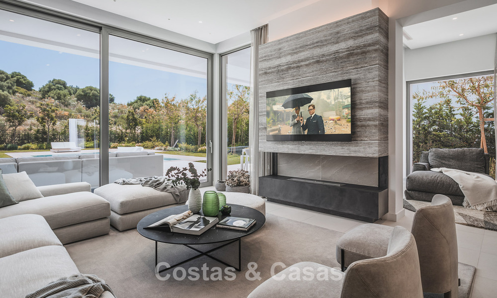 Stijlvolle hedendaagse villa te koop op de New Golden Mile tussen Marbella en Estepona 799482