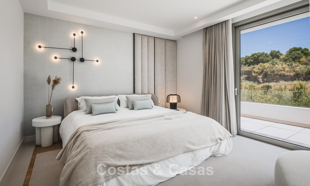 Stijlvolle hedendaagse villa te koop op de New Golden Mile tussen Marbella en Estepona 799487