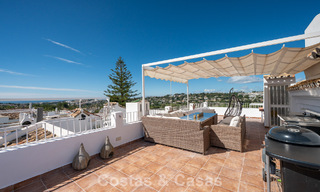 Prachtige rijwoning met panoramisch uitzicht te koop op loopafstand van talloze voorzieningen in Nueva Andalucia, Marbella 799495 
