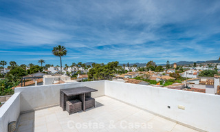 Instapklare, gemoderniseerde mediterrane villa te koop op enkele meters van het strand tussen Marbella en Estepona 799609 