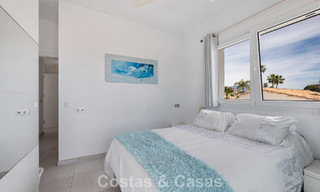 Instapklare, gemoderniseerde mediterrane villa te koop op enkele meters van het strand tussen Marbella en Estepona 799617 