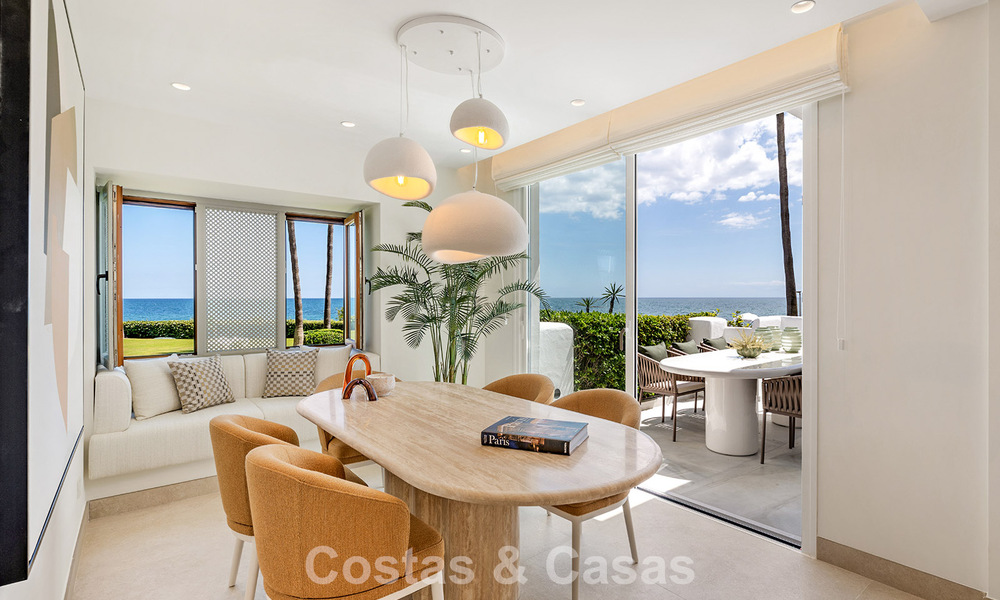 Exclusief gerenoveerd frontlinie strand appartement met direct zeezicht te koop op de New Golden Mile, Estepona Oost 799567