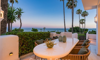 Exclusief gerenoveerd frontlinie strand appartement met direct zeezicht te koop op de New Golden Mile, Estepona Oost 799586 