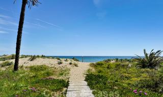 Beachfront, eerstelijnstrand en golf appartementen te koop in Marbella, Los Monteros Playa 20453 