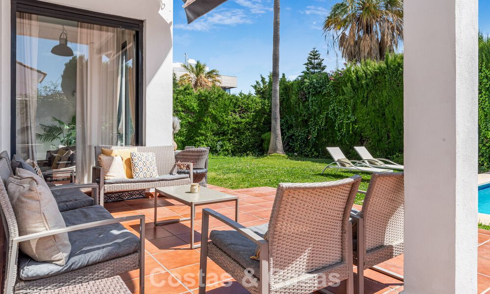 Villa te koop in Nueva Andalucia, Marbella, op loopafstand van het strand, dicht bij Puerto Banus 799633
