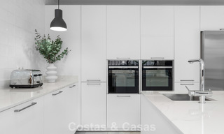 Villa te koop in Nueva Andalucia, Marbella, op loopafstand van het strand, dicht bij Puerto Banus 799651 