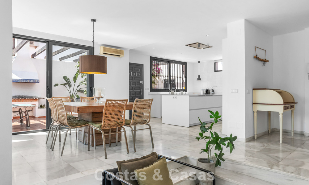 Villa te koop in Nueva Andalucia, Marbella, op loopafstand van het strand, dicht bij Puerto Banus 799654