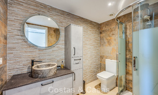 Gerenoveerd, frontline golf appartement te koop dicht bij alle voorzieningen in Guadalmina Alta en San Pedro, Marbella 799693 
