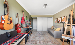Gerenoveerd, frontline golf appartement te koop dicht bij alle voorzieningen in Guadalmina Alta en San Pedro, Marbella 799696 