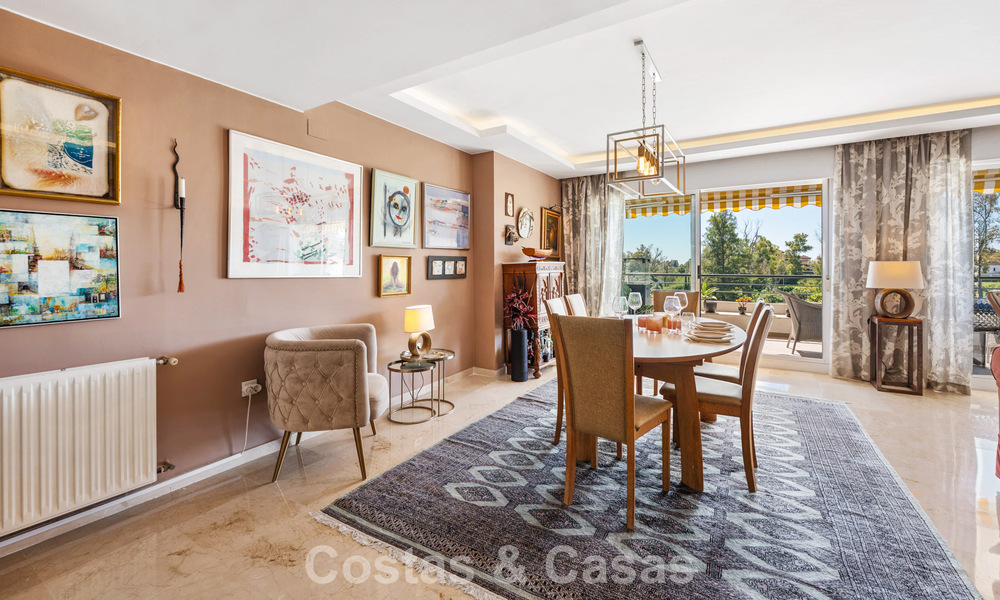 Gerenoveerd, frontline golf appartement te koop dicht bij alle voorzieningen in Guadalmina Alta en San Pedro, Marbella 799712