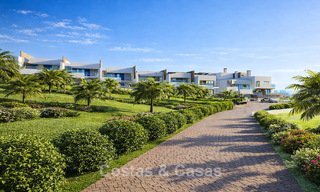 Lancering! Eerstelijnsstrand, luxe appartementen en rijwoningen met zeezicht te koop nabij Sotogrande, Costa del Sol 799724 