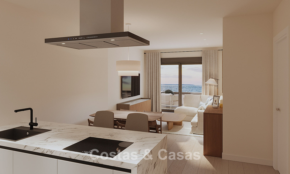 Lancering! Eerstelijnsstrand, luxe appartementen en rijwoningen met zeezicht te koop nabij Sotogrande, Costa del Sol 799734